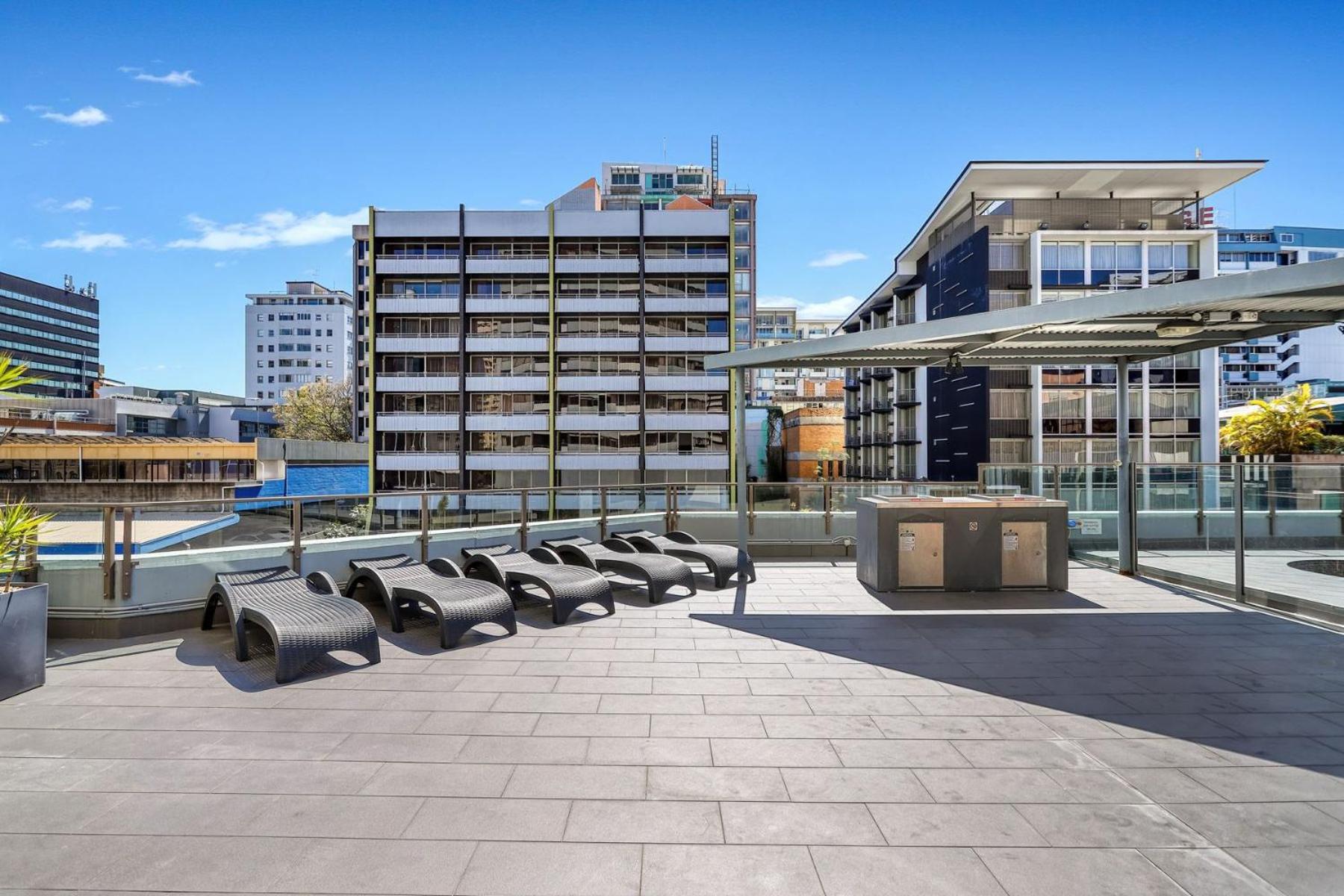 The Astor Apartments Brisbane Bagian luar foto