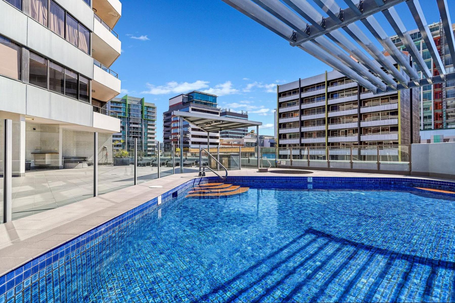 The Astor Apartments Brisbane Bagian luar foto